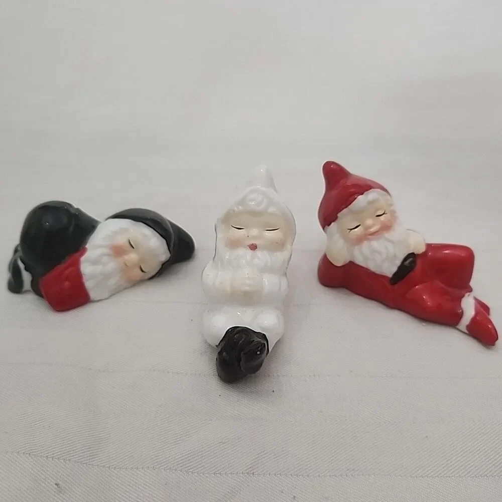 Resting Christmas Elves House of Lloyd Around the World Set 3 Porcelain Figures
